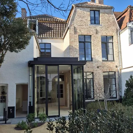Boutique Everelmus 4*